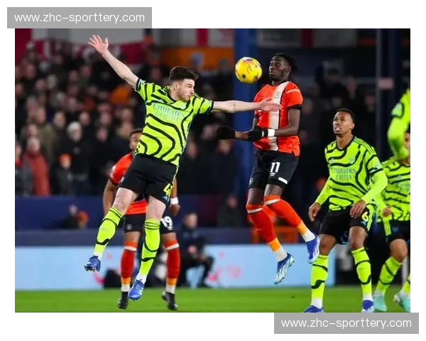 朗斯采用4-4-2紧凑阵型 场均失球仅0.7个展现防守效率 朗斯采用4-4-2紧凑阵型 场均失球仅0.7个展现防守效率